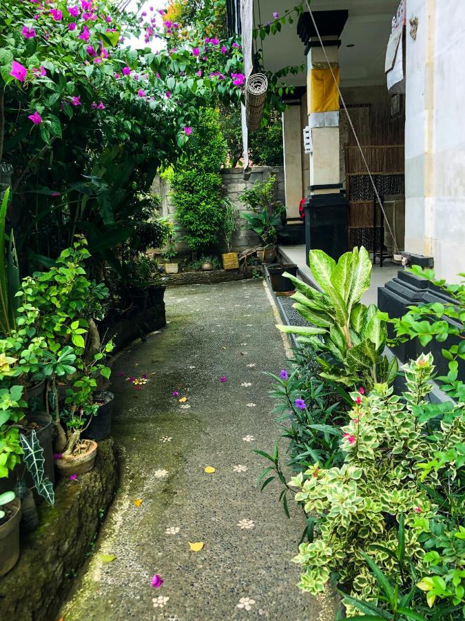 Rayshiva Homestay ウブド エクステリア 写真