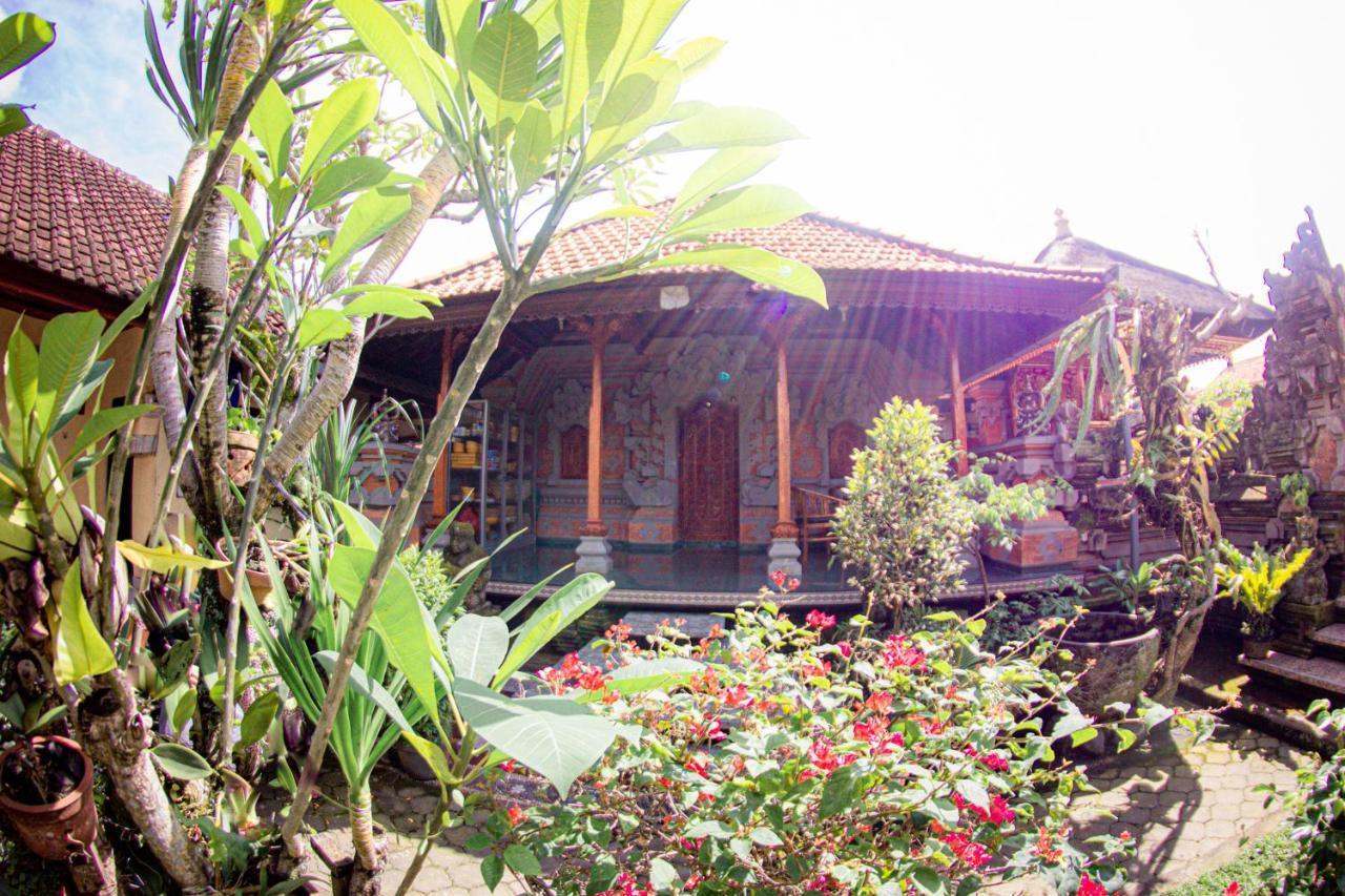 Rayshiva Homestay ウブド エクステリア 写真
