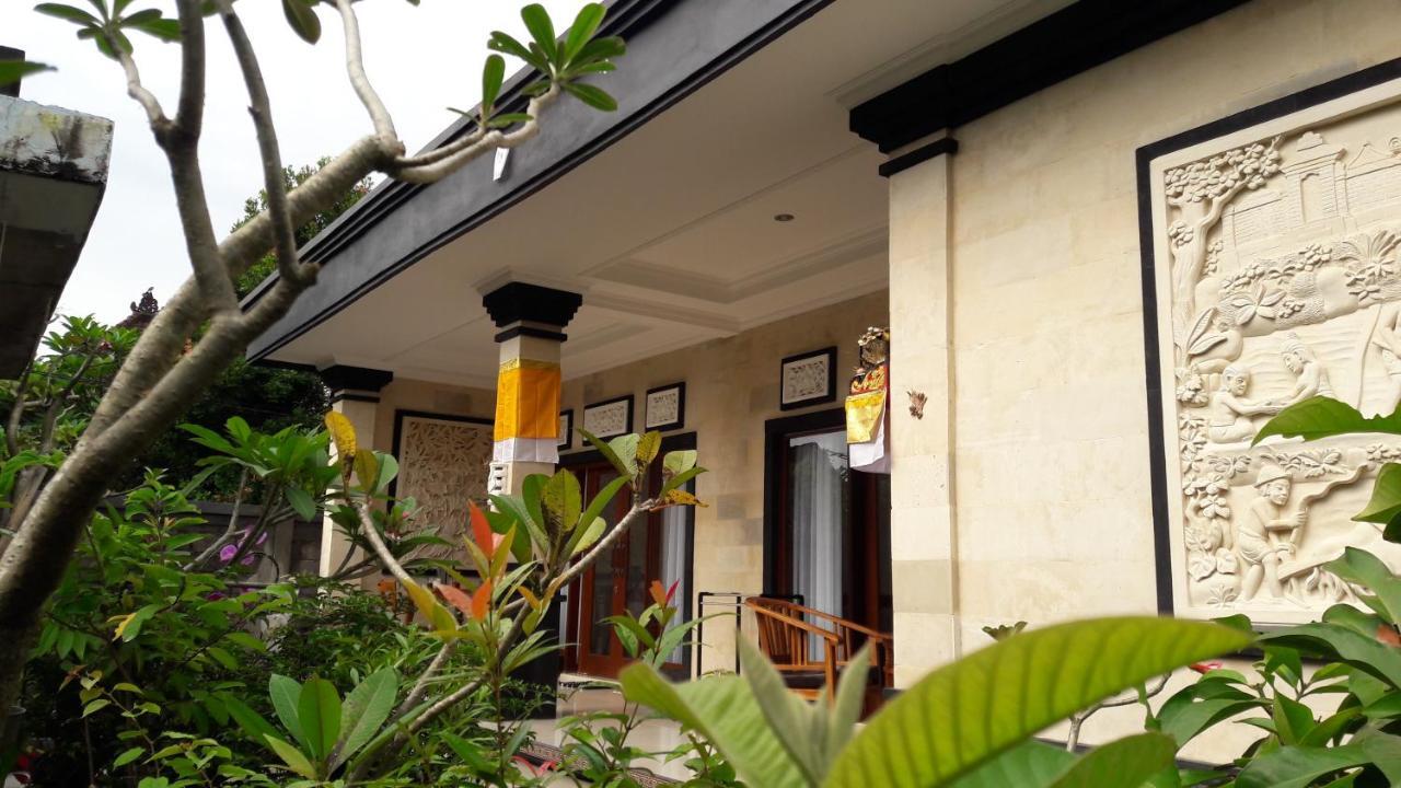Rayshiva Homestay ウブド 部屋 写真